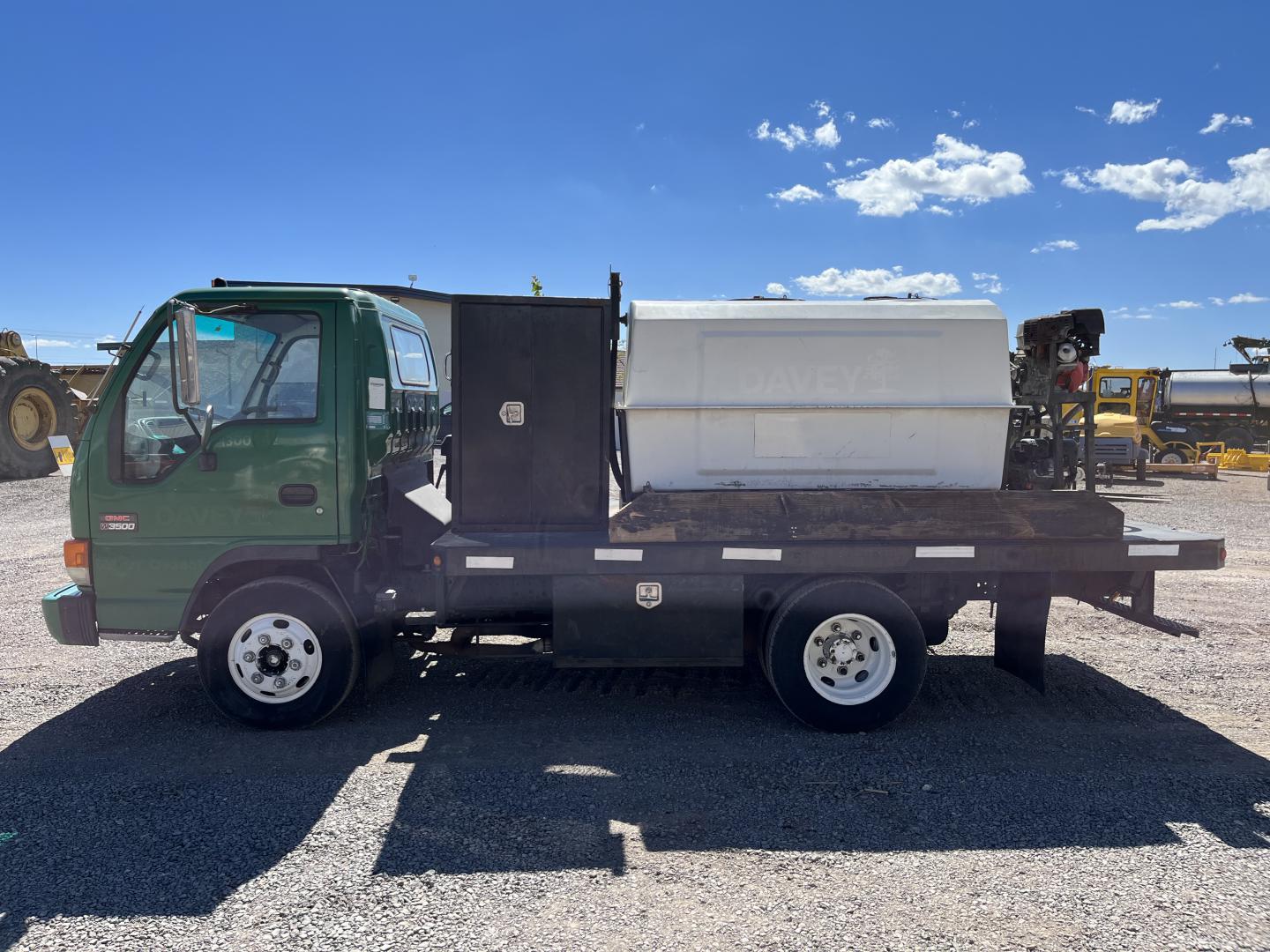 CAMION GMC W3500 TIPO HIDROSEMBRADORA